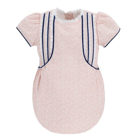 Wynn Girl Bubble
